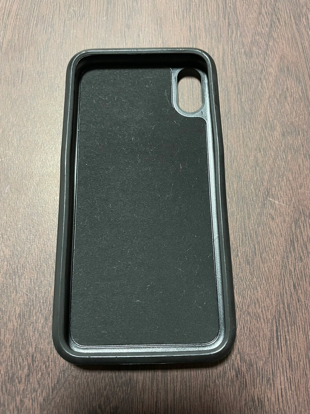 クアッドロック iPhone XR ケースの写真2枚目