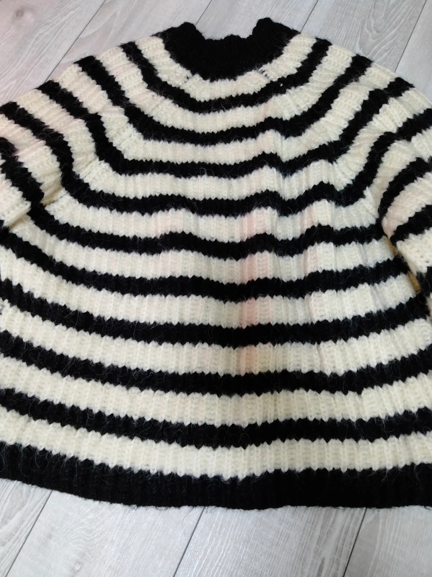 【 ZARA 美品 】ニットカーディガン Lの写真2枚目
