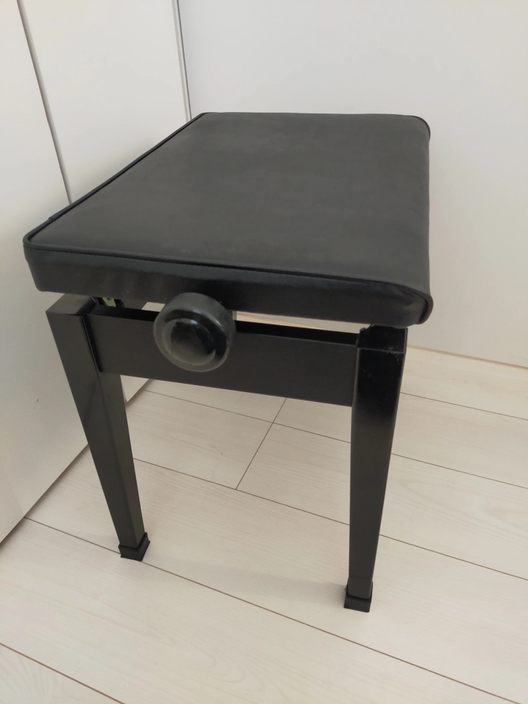 ピアノ椅子 高さ調整可の写真3枚目