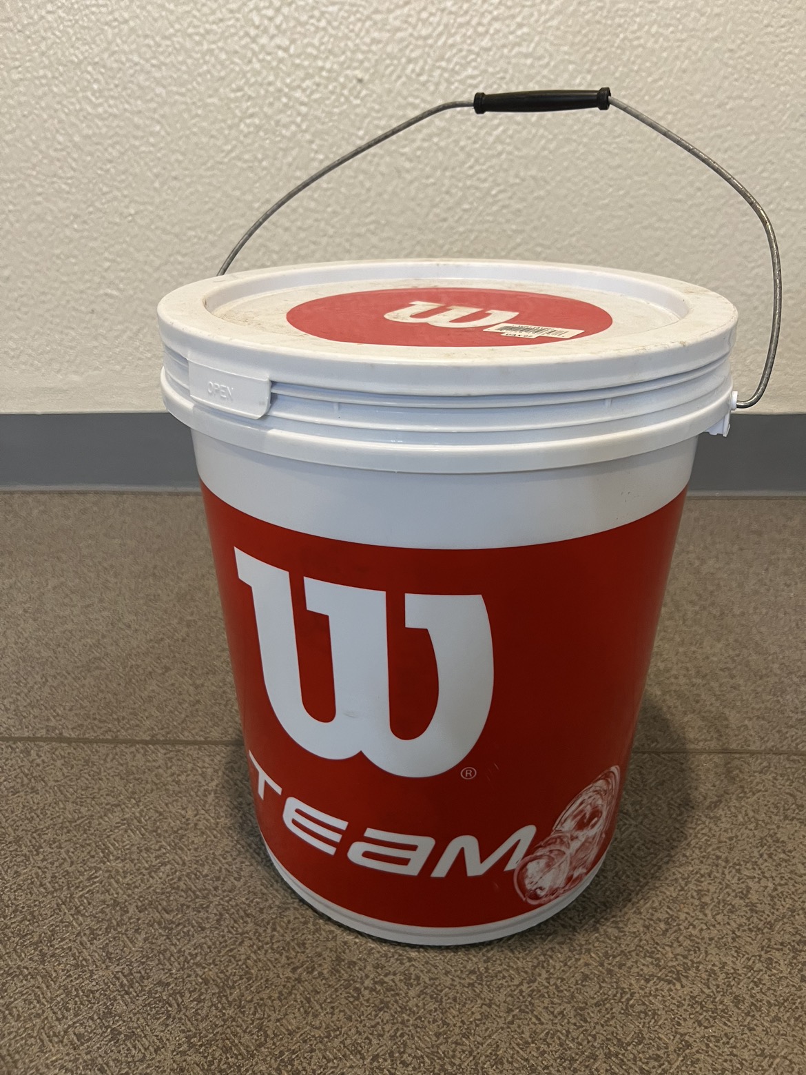 テニスボール