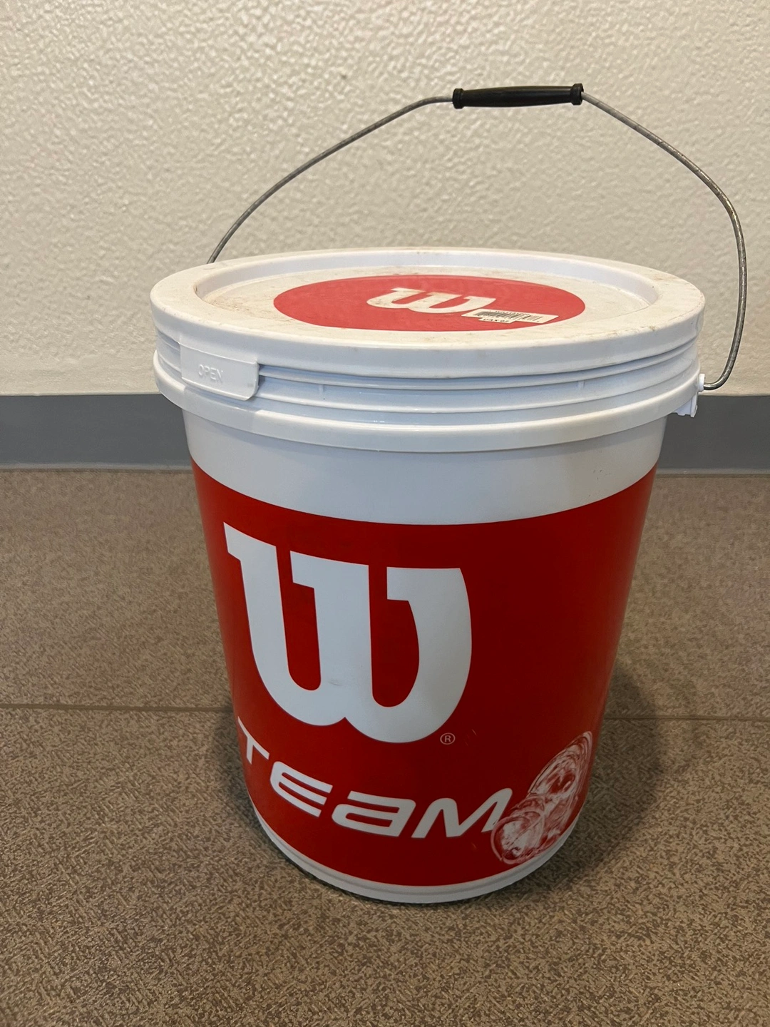 テニスボール