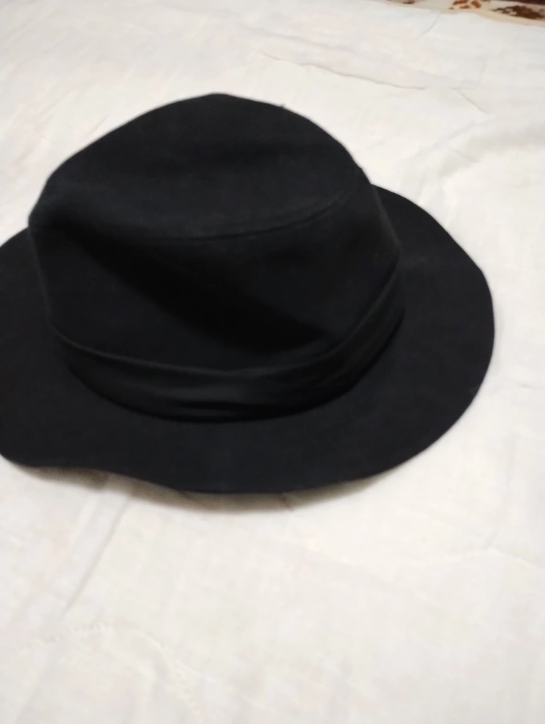 【新品、未使用】帽子、ハット BLACK 黒の写真4枚目