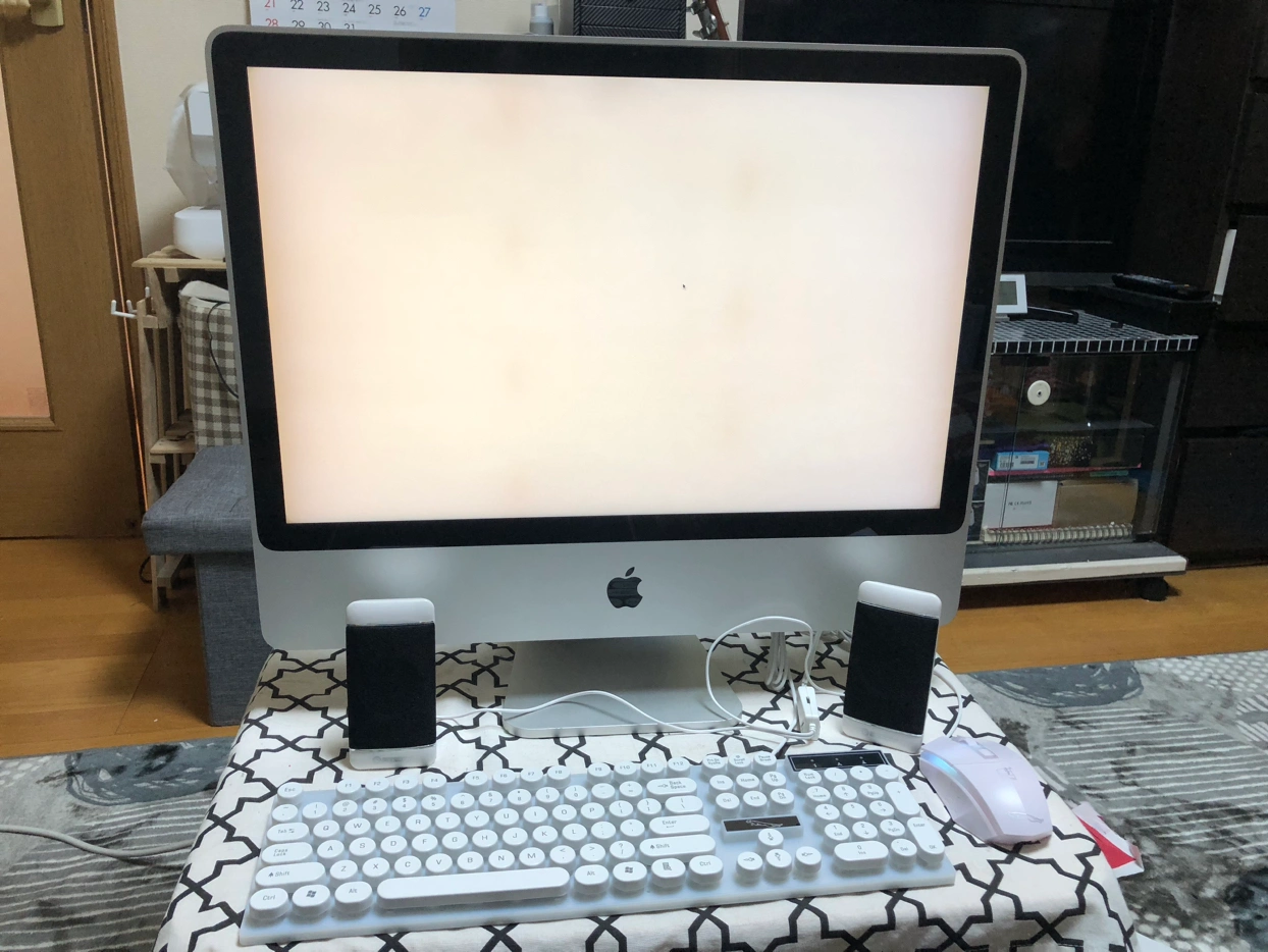 iMac 2007 ジャンク品の写真3枚目