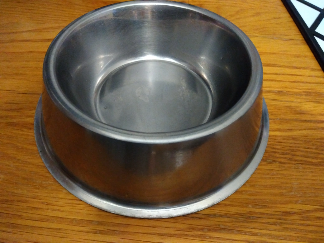 犬用?餌入れ水入れステンレス製ボウル