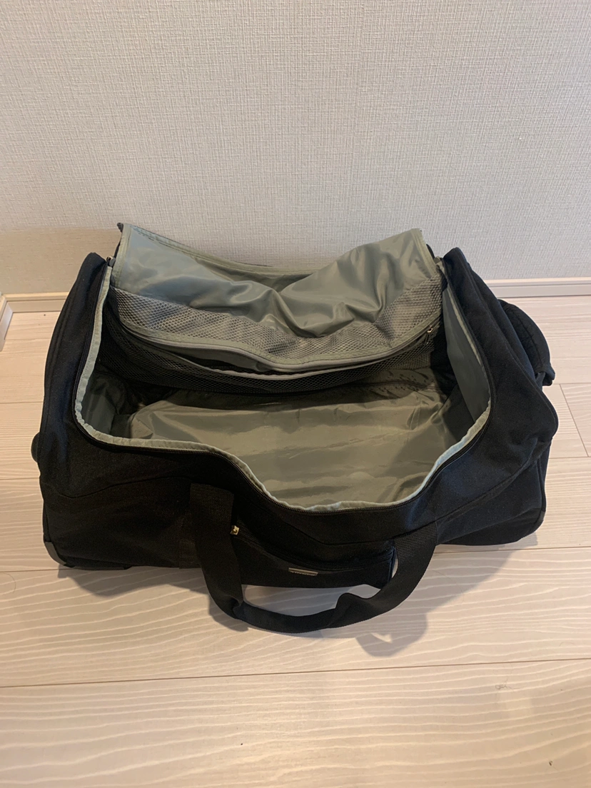 le coq sportifの中古のボストンキャリーバッグの写真3枚目