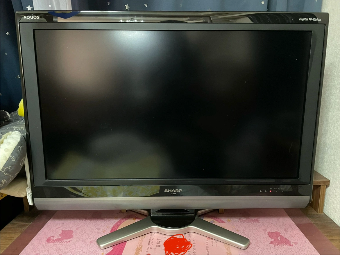 シャープ液晶テレビ32v型の写真2枚目