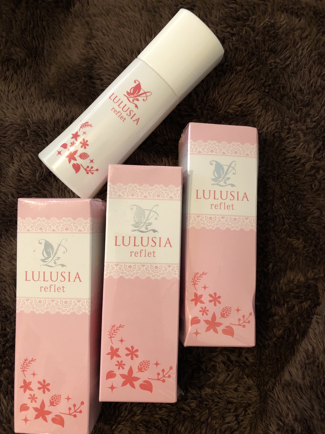 薬用スカルプエッセンス　ルルシア　ルフレ