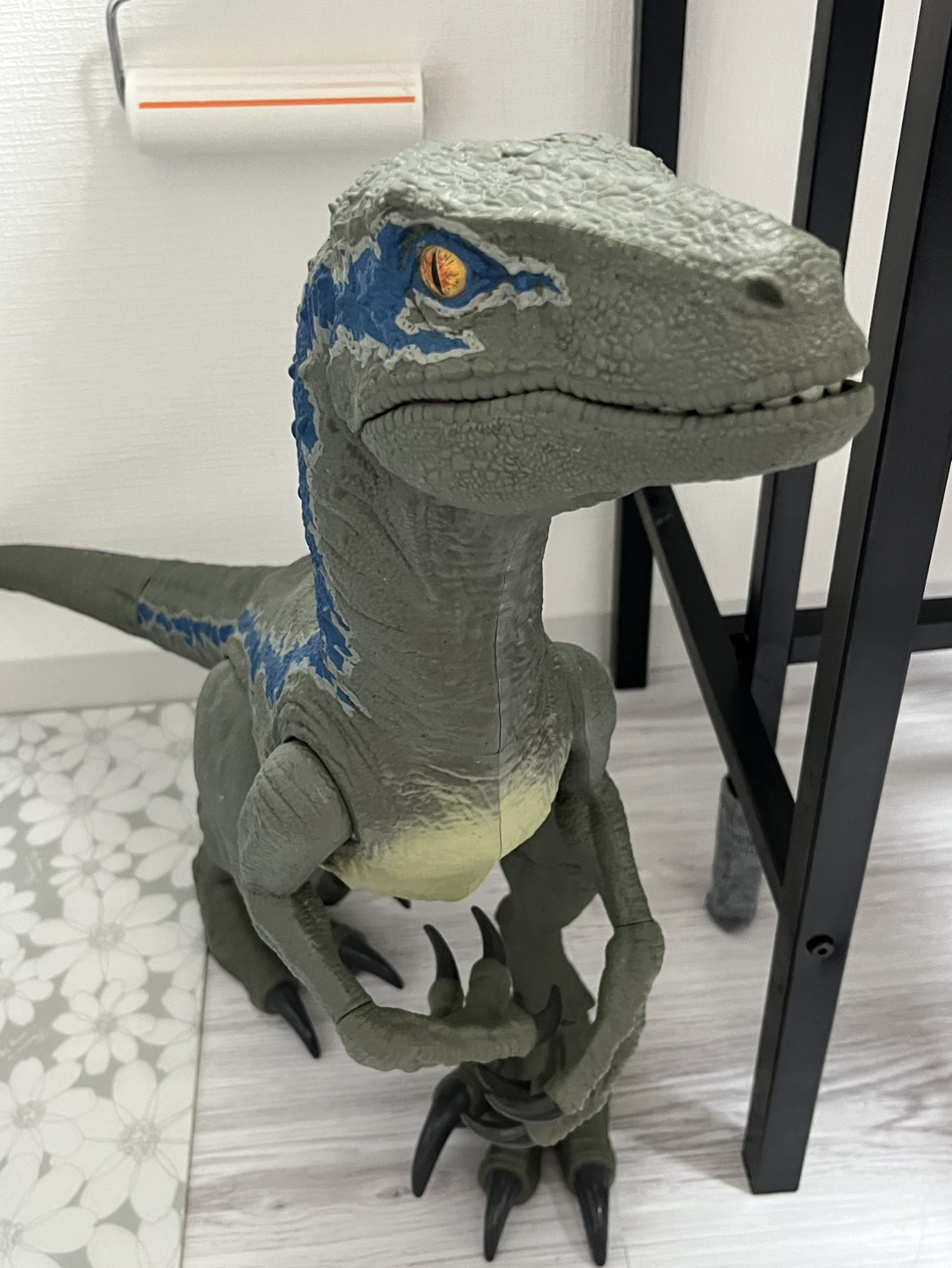 JURASSIC WORLD ヴェロキラプトル ブルー