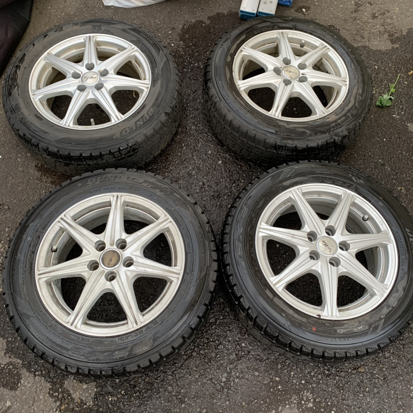 スタッドレス　タイヤ　4本　ホイール付　デジタイヤ　185/65R15 88Qの写真2枚目