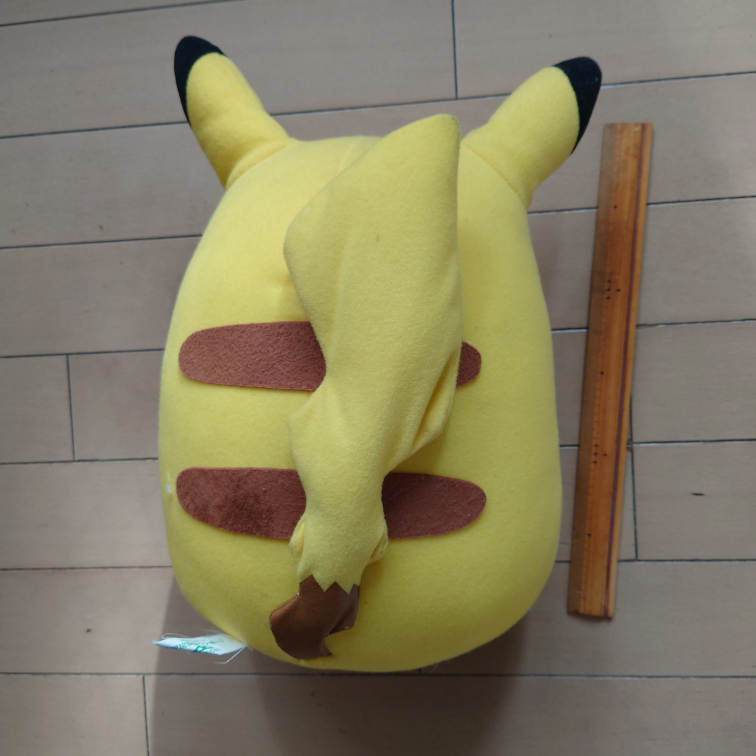 ピカチュウぬいぐるみの写真2枚目