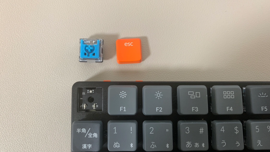 Keychron K3 V2 RGB JIS 日本語配列 青軸 メカニカル キーボードの写真4枚目