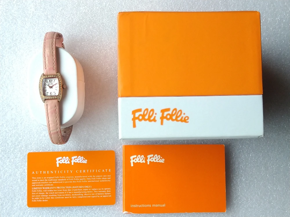 Folli Follie ピンクレザー腕時計
