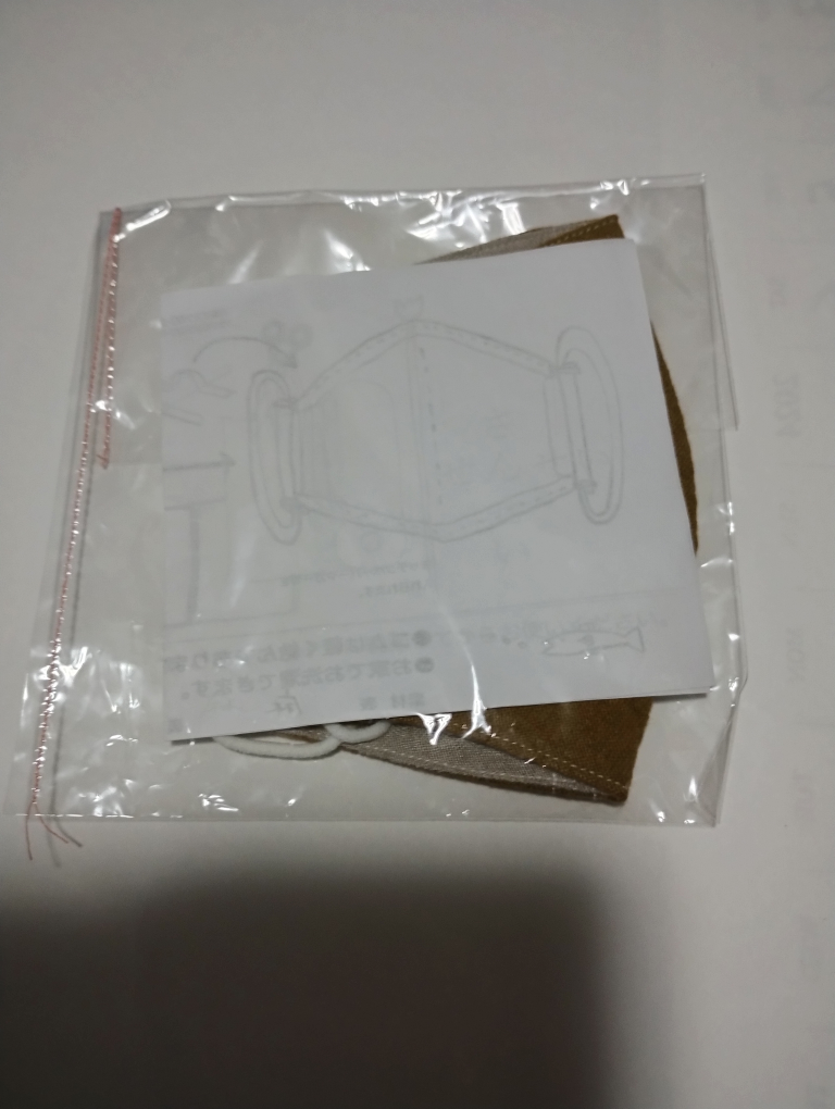 【新品、未開封】布マスク　素材：麻の写真2枚目