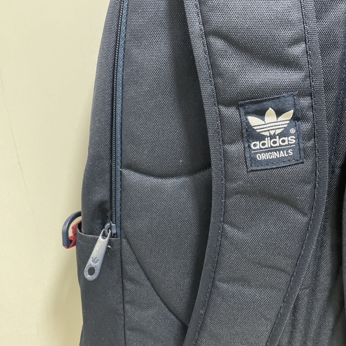 adidas リュック　バックパックの写真5枚目