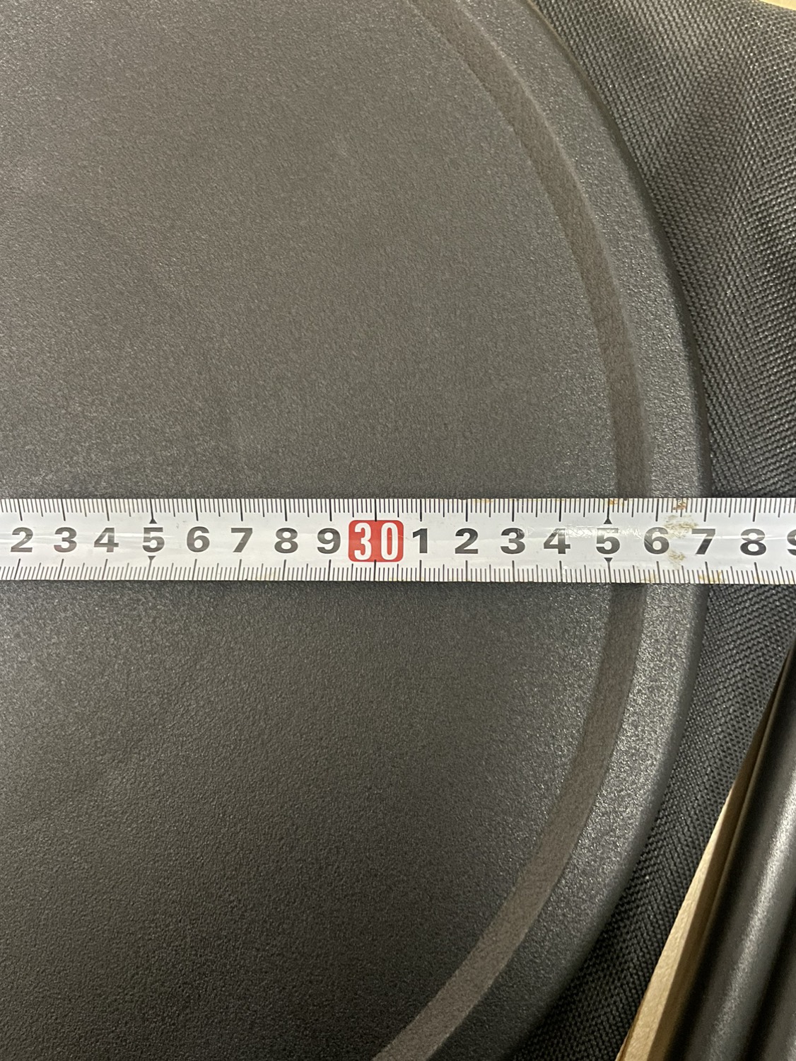 【新品未使用】アウトドアテーブル　円形　折りたたみの写真3枚目