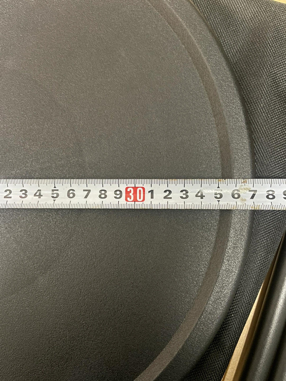 【新品未使用】アウトドアテーブル 円形 折りたたみの写真3枚目