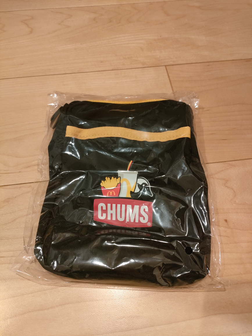 マック✕ＣＨＵＭＳミニショルダーバッグ