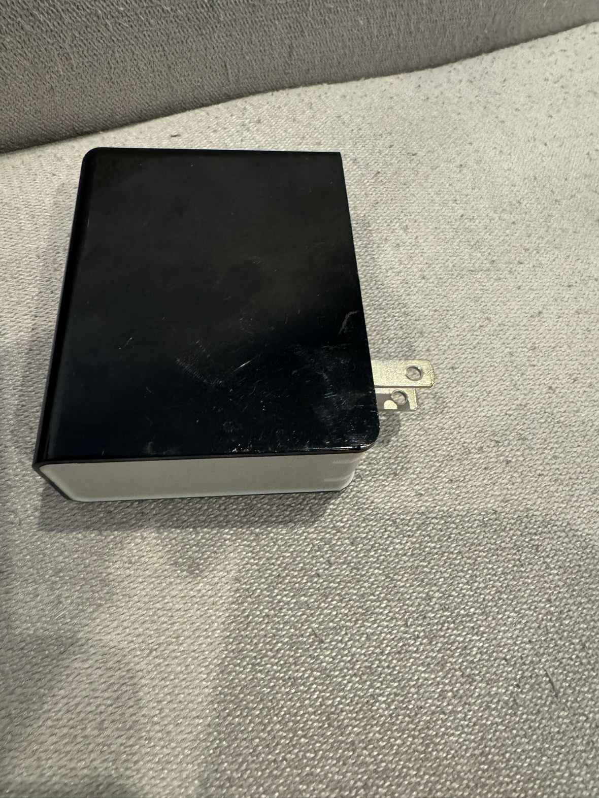 USB 4ポート　ACアダプタの写真2枚目