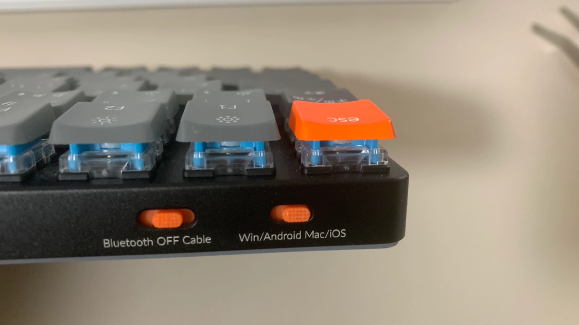 Keychron K3 V2 RGB JIS 日本語配列 青軸 メカニカル キーボードの写真5枚目