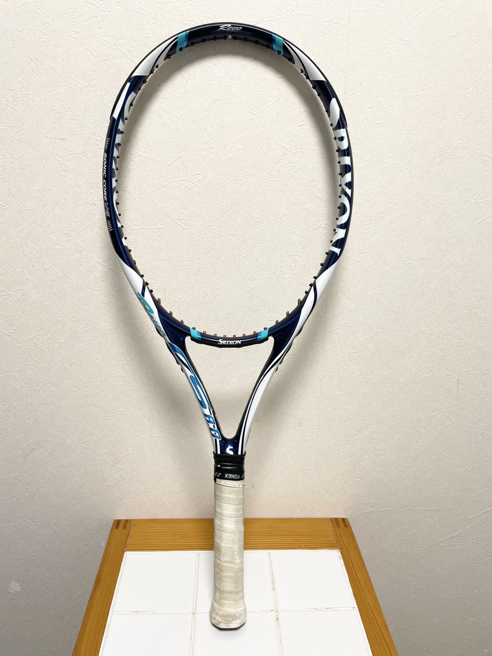 テニスラケット　スリクソンSRIXON