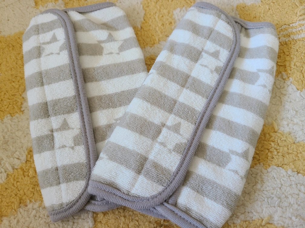 抱っこひもよだれカバー