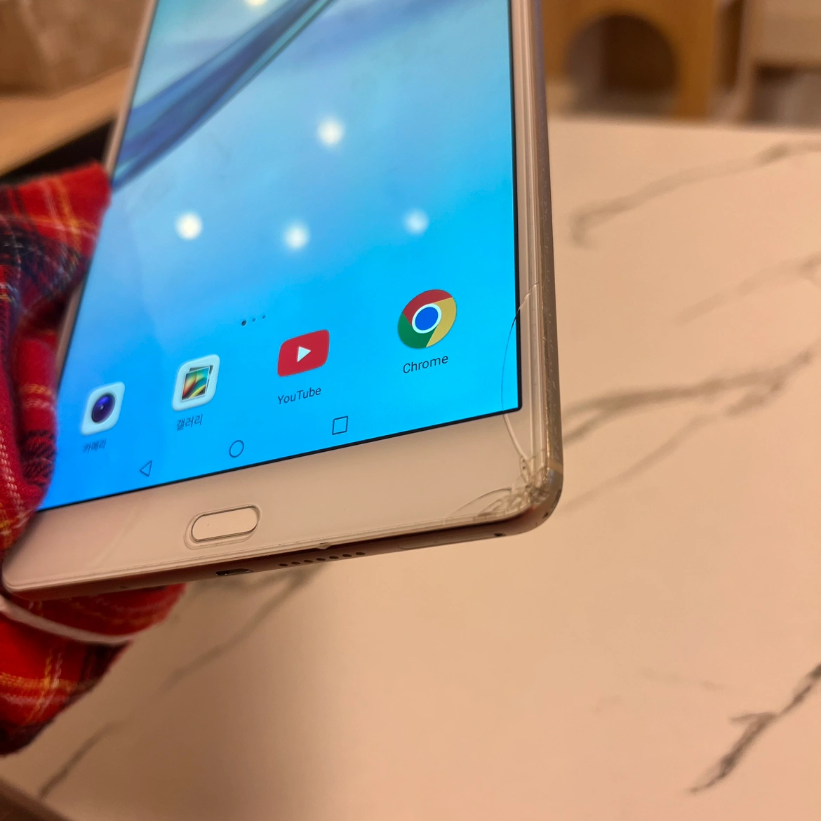 HUAWEI MediaPad M2 タブレット 8.0インチ 32GBの写真3枚目