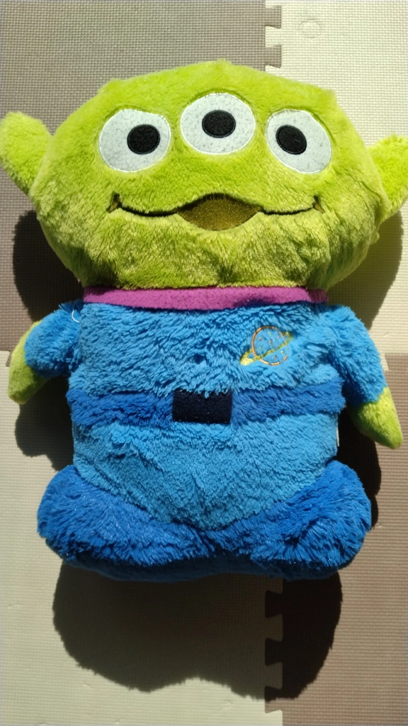 エイリアンくん ディズニー クッションの写真2枚目