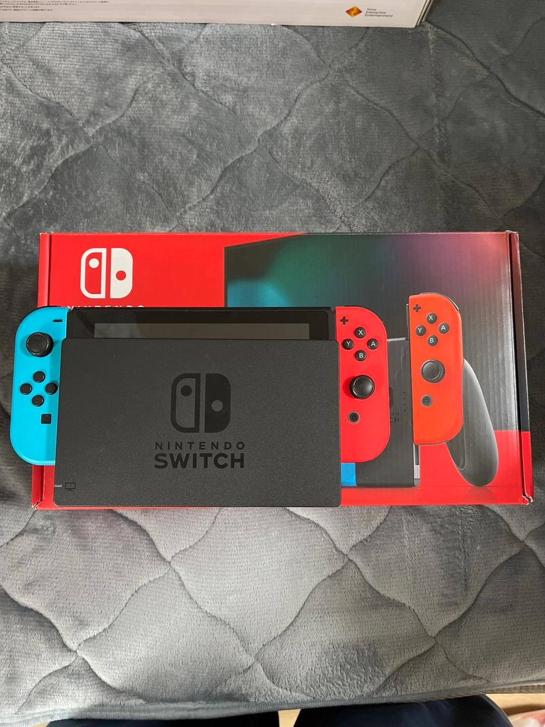 Nintendo Switch(新型) ネオンブルー/レッド 箱付き不足なし