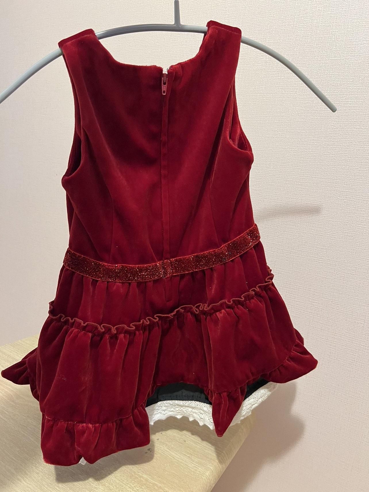 4ドレス　赤　キラキラ　100cm パーティー、発表会等の写真2枚目