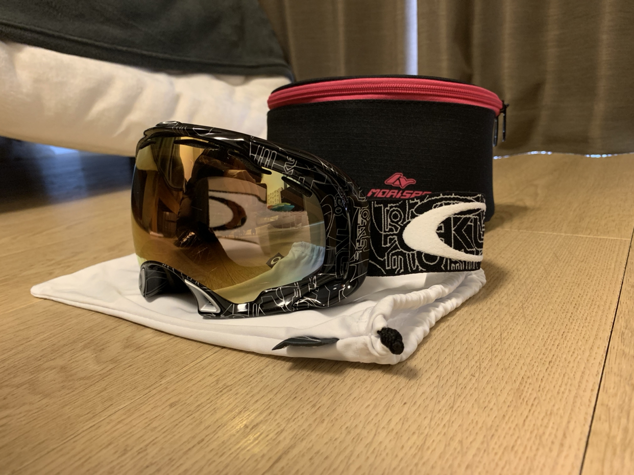 【急募】2/12まで!!! ★1回のみ使用★ほぼ新品未使用★OAKLEY★スノボゴーグル★ケース付き★