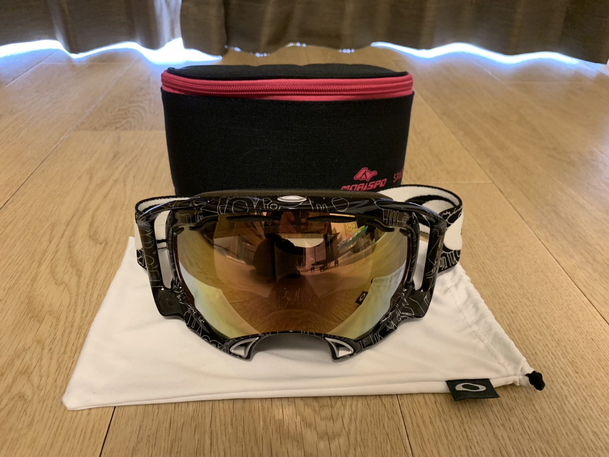 【急募】2/12まで!!! ★1回のみ使用★ほぼ新品未使用★OAKLEY★スノボゴーグル★ケース付き★の写真2枚目