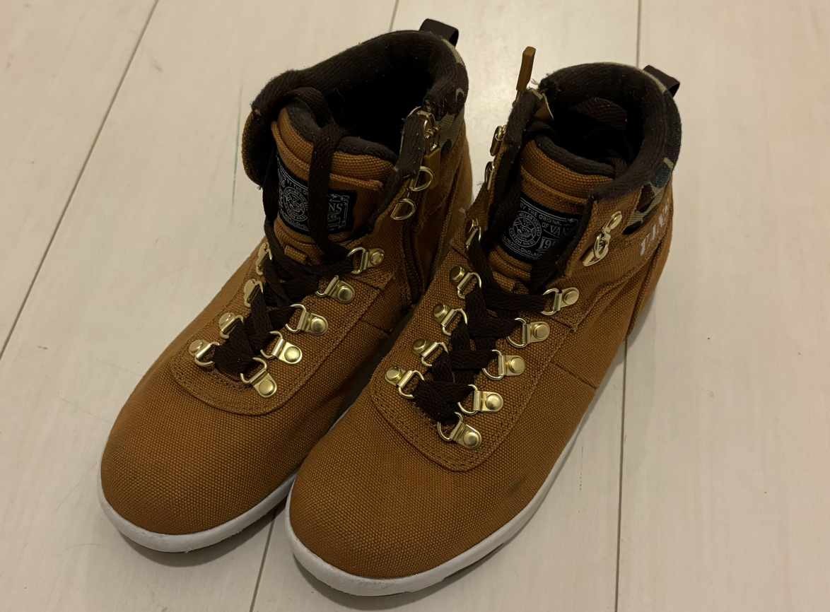 VANSのスニーカー　24cm