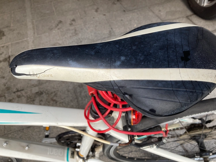 レディースクロスバイク 自転車 中古品の写真7枚目