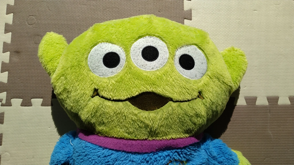エイリアンくん ディズニー クッション