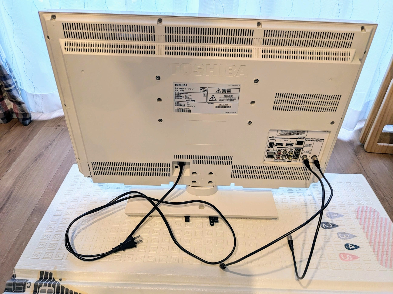 TOSHIBA液晶テレビ REGZA 26B3 白の写真2枚目