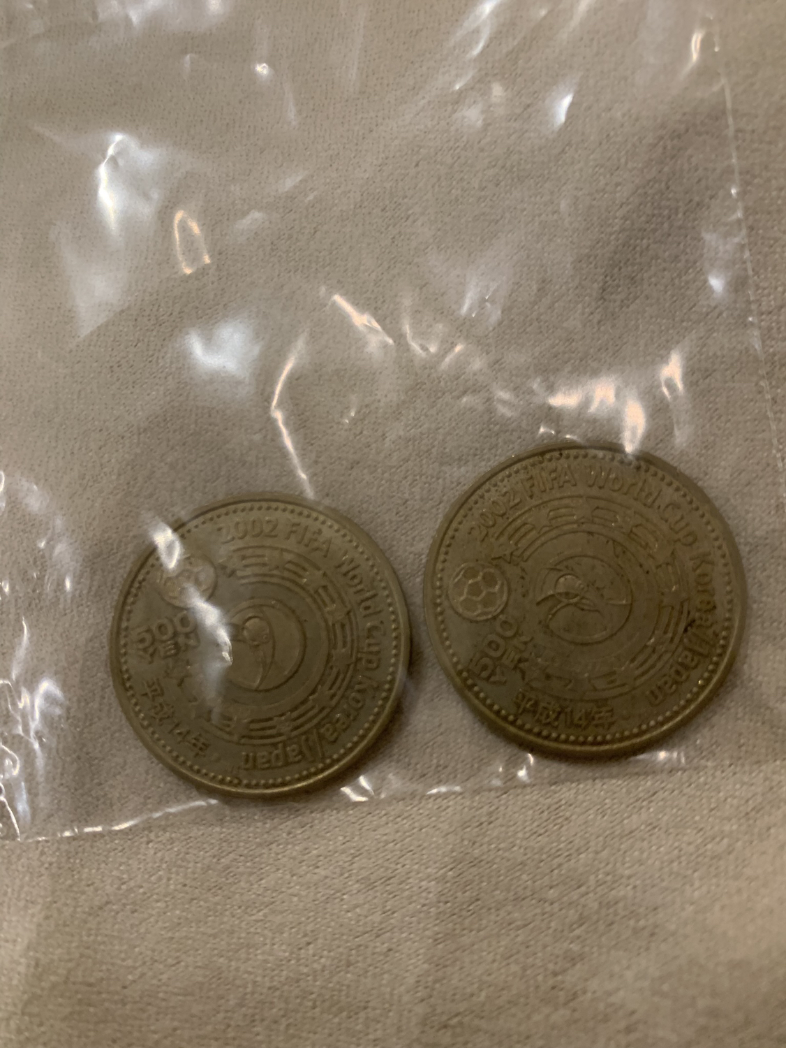 記念硬貨　500円玉　2枚　2002 FIFA ワールドカップの写真2枚目