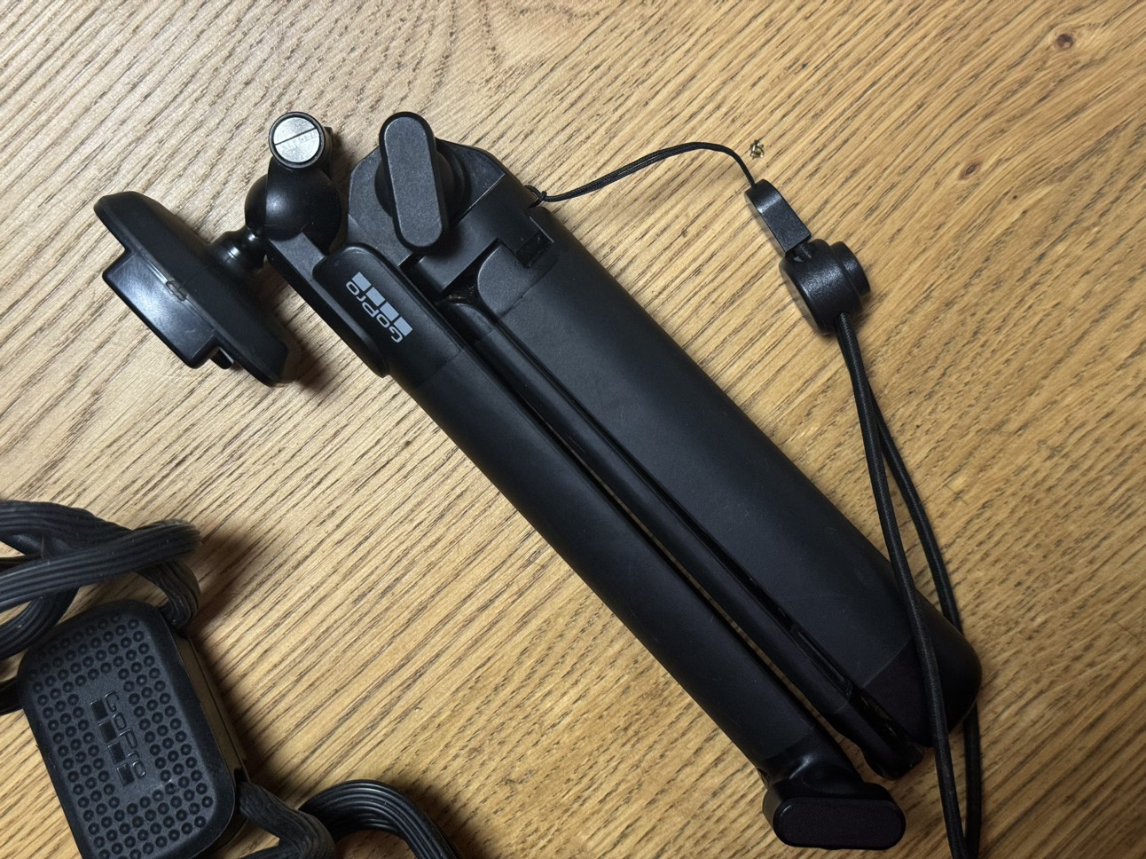 美品GoPro HERO12 Black + 純正フルアクセサリーの写真4枚目