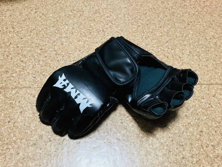 オープンフィンガーグローブ新品未使用 キックボクシング 総合格闘技 MMA