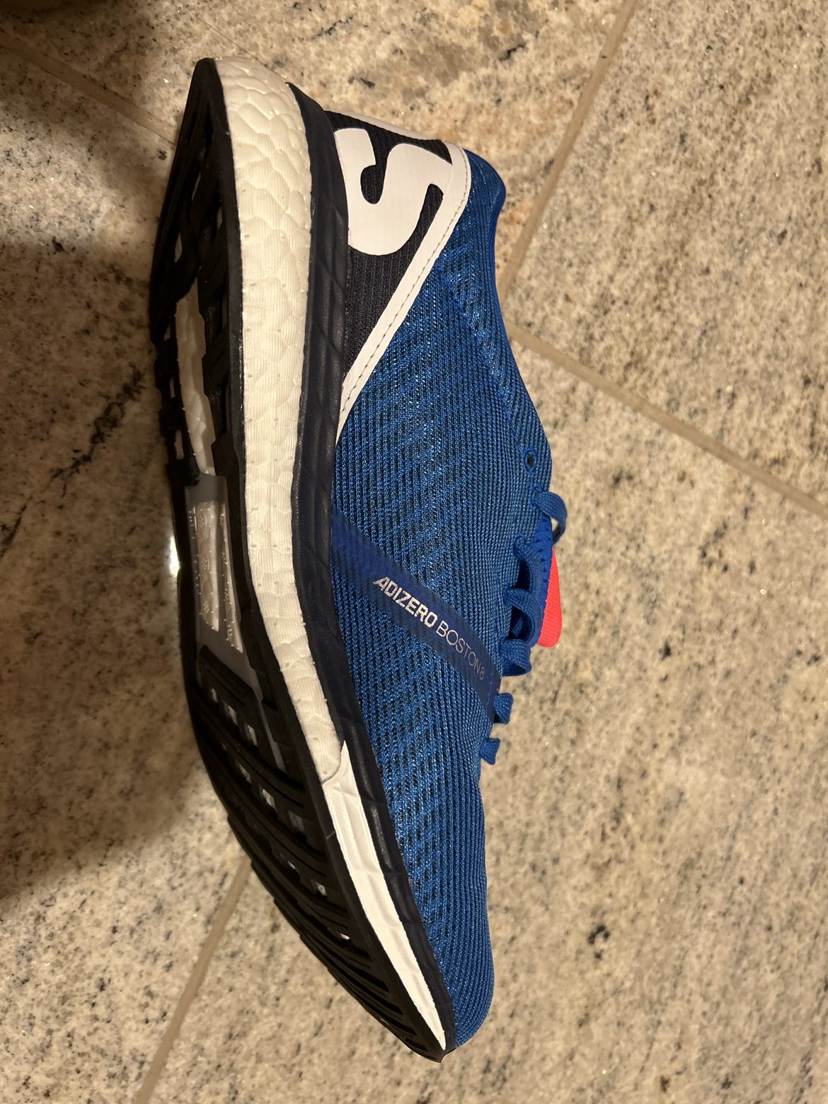 Adidas Zero Boost Boston 8の写真2枚目