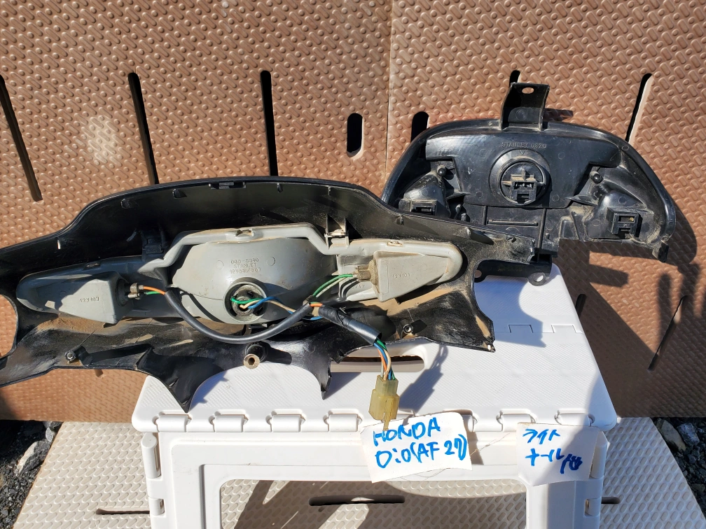 ホンダ ディオ Dio AF27 アンダーカウル(新品) モール(新品) ライトAssy テールAssyの写真6枚目