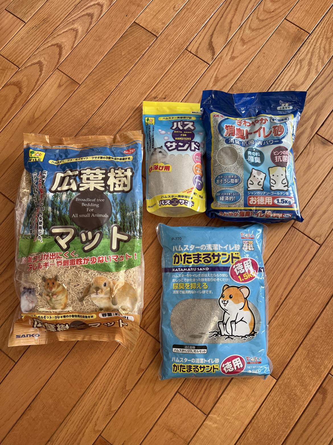 未開封　ハムスター用　マット、トイレ砂、バスサンド