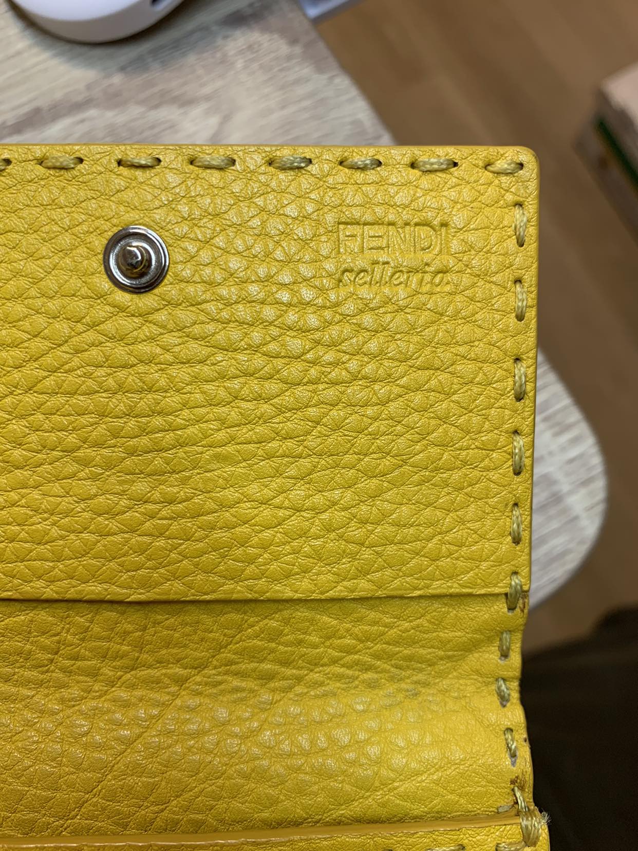 【値下げしました☆】★急募★2/12まで!!! ★FENDI★名刺入れ★の写真3枚目