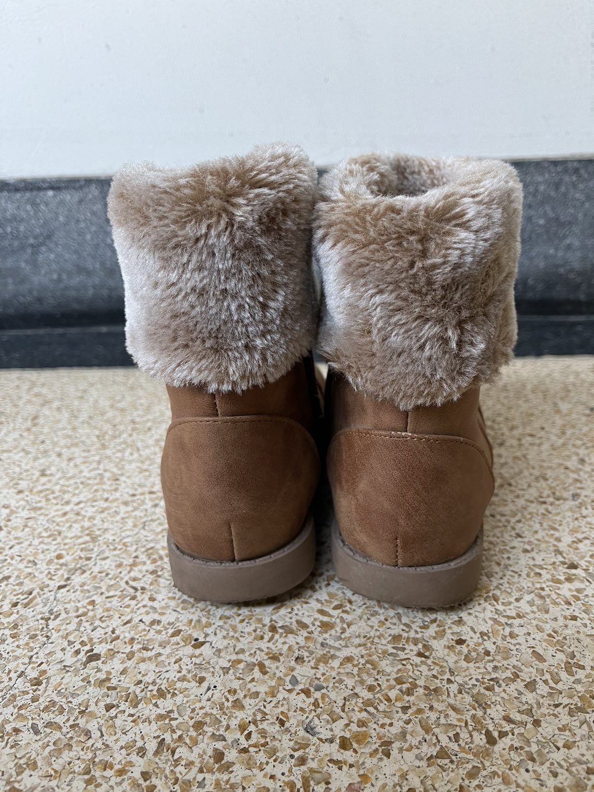 Primark キッズ　ブーツの写真2枚目