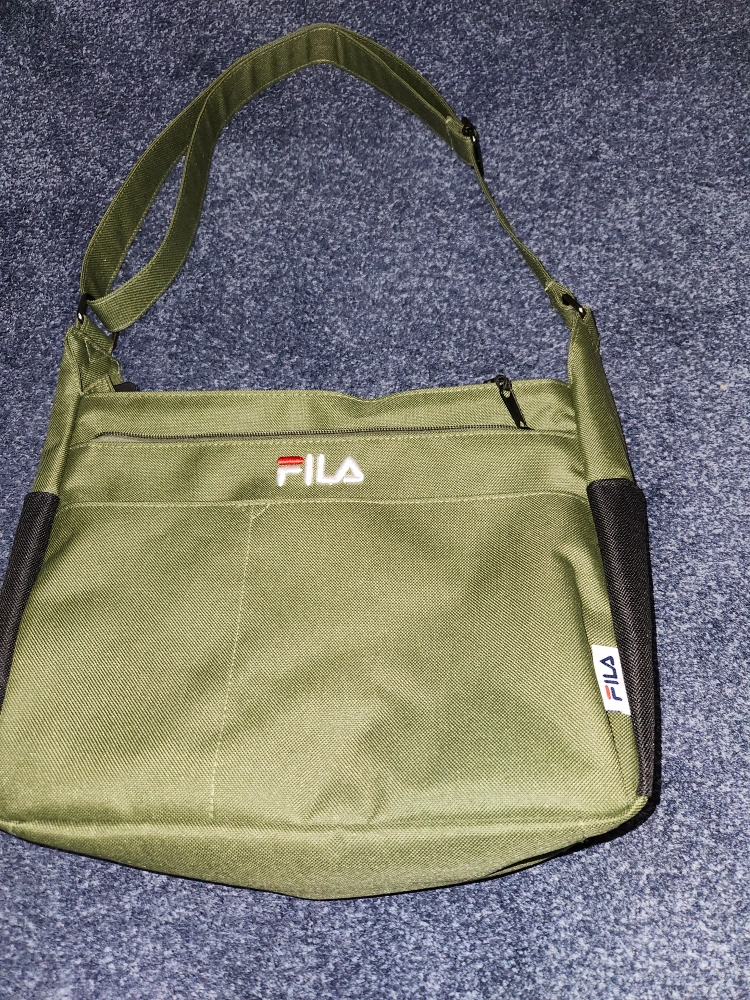FILAバック