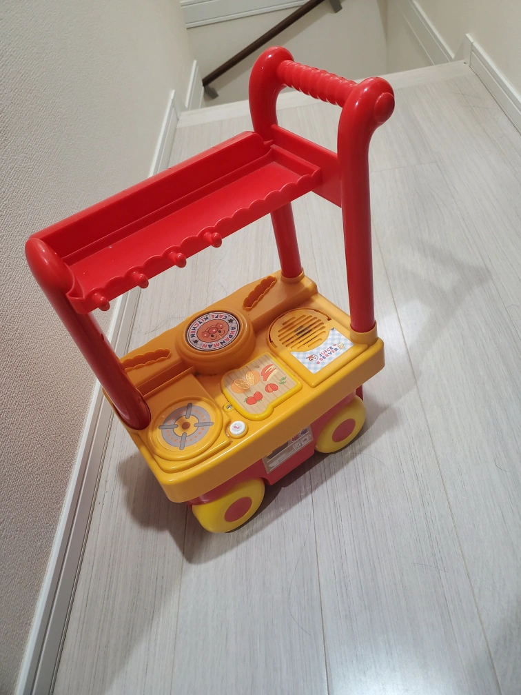アンパンマンの乗り物、汽車、キッチンカーなどの写真4枚目
