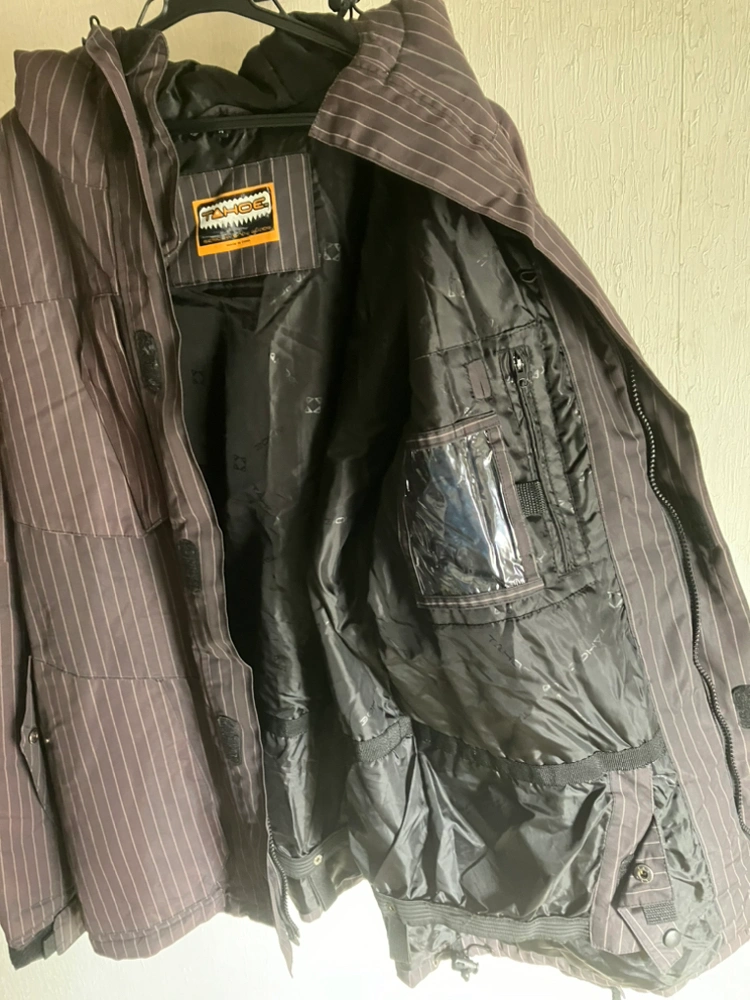 スノーボードジャケットTAHOE JACKETの写真4枚目