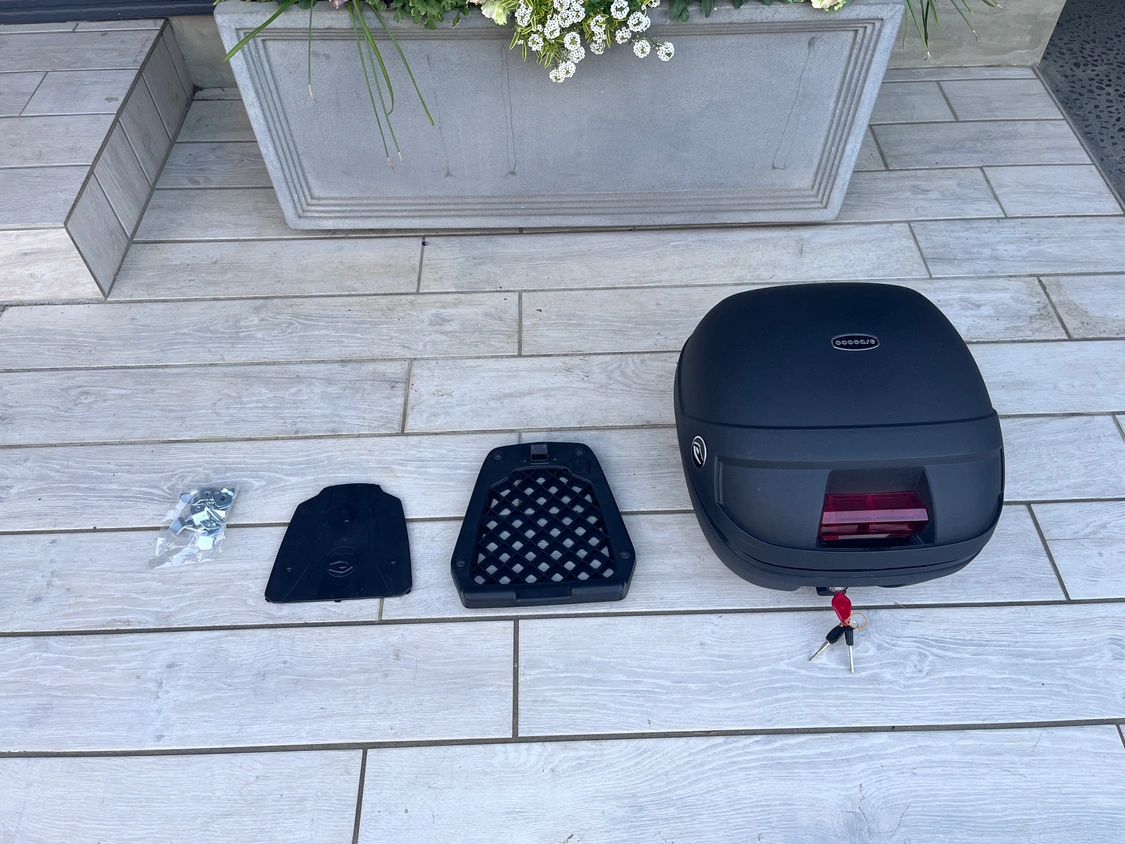 バイク用リアボックス