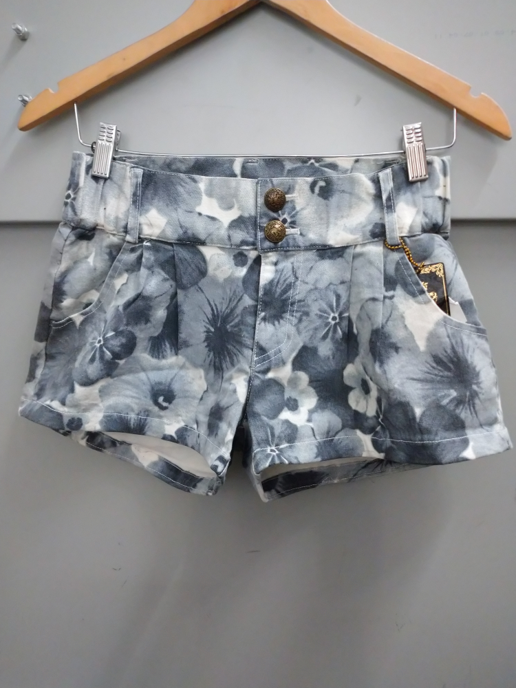 １着1000円セシルマクビーの写真3枚目