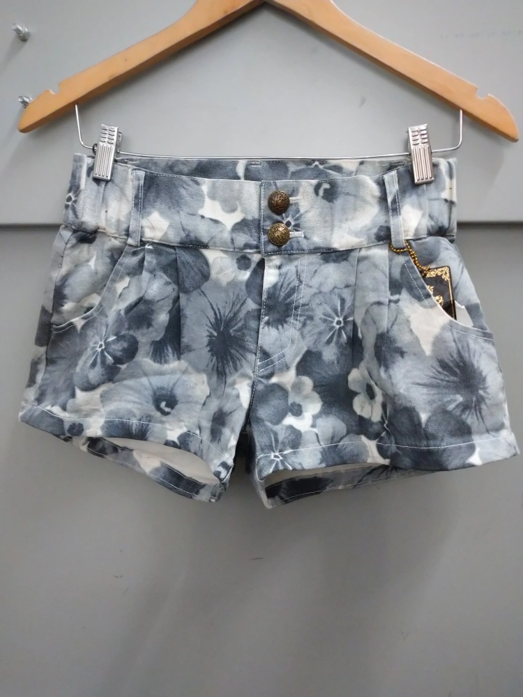 1着1000円セシルマクビーの写真3枚目