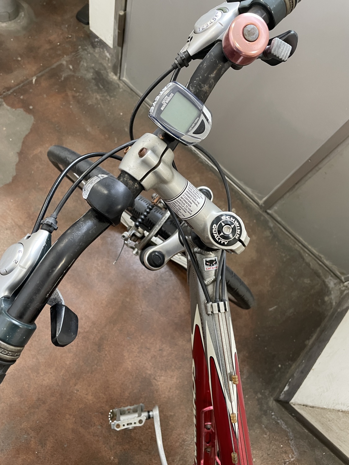 SCHWINN クロスバイクの写真2枚目